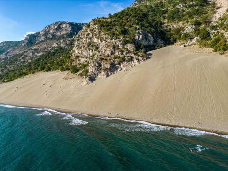 Travel in Albania, Travel agency albania, tours albania, vacation in albania, absolute albania, albanian sea, albanian mountains, albanian beach, archeology, shengjin